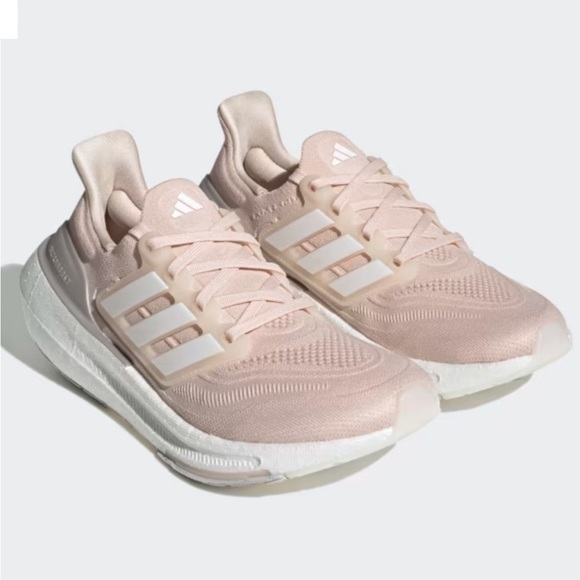 adidas UltraBOOST W Wonder Quartz Pink - Picture 1 of 10